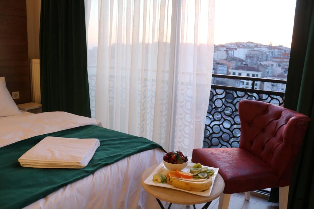 Musk Hotel - main image
