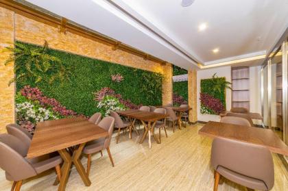 38 Hotel - image 7