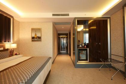 Euro Design Hotel - image 9