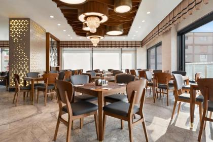 Tryp by Wyndham Istanbul Topkapi - image 10