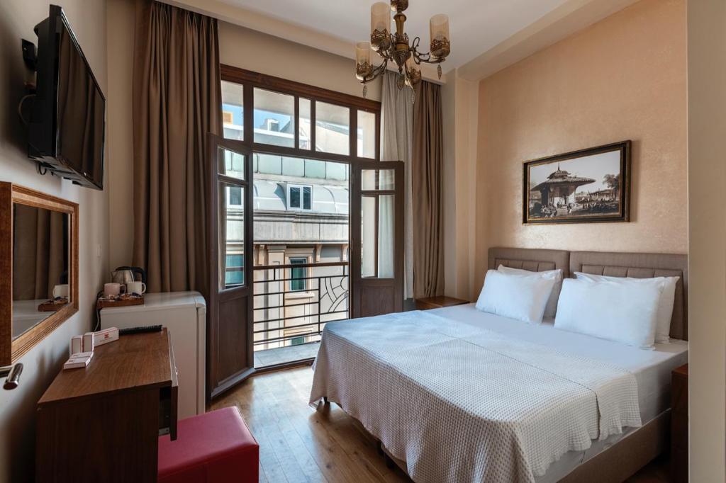 Nan Hotel - image 2