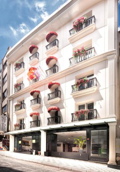 La Vita Suites - image 1