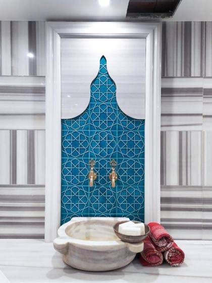 Great Fortune Design Hotel - image 13