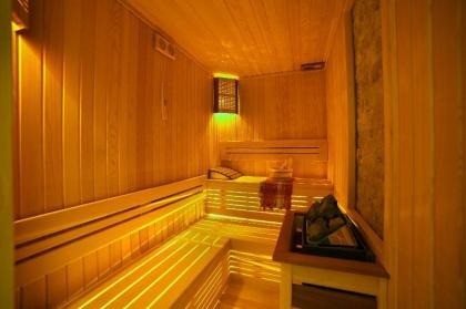 Great Fortune Design Hotel - image 20