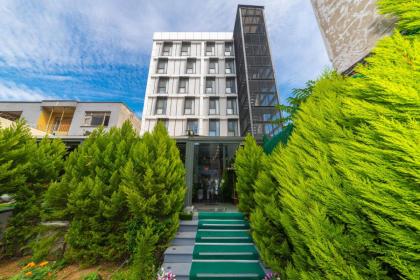 eLotte Palace Hotel - image 20