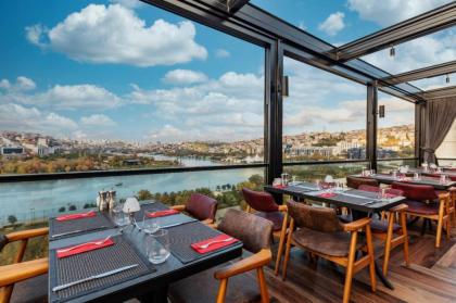 Ramada by Wyndham Istanbul Golden Horn - image 12