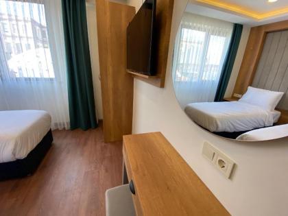 Pege Hotel - image 17