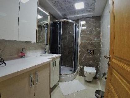 TaksimFlat Deluxe 3 Bedroom Apartment - image 6