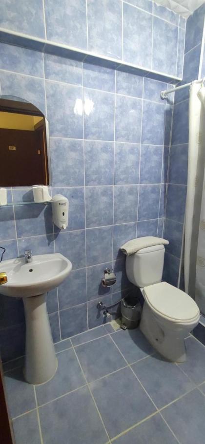 sah otel - image 11