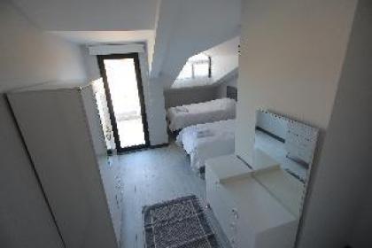 Presidential Sky Park Suites - image 15