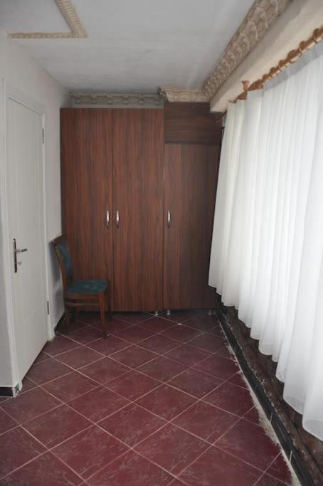2BR Cozy Central Apartment with Amazing Sea View! - image 3