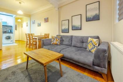Cozy Apartment with Balcony Near Istiklal Avenue