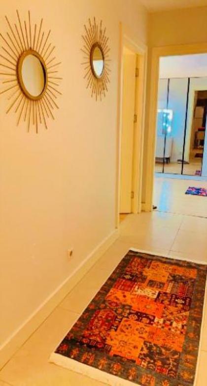 Lovely 2 Bed apartment with Big Garden & pool view Istanbul 