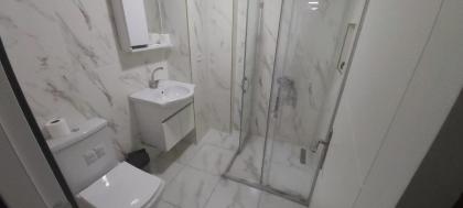 Palace Suit Hotel - image 22