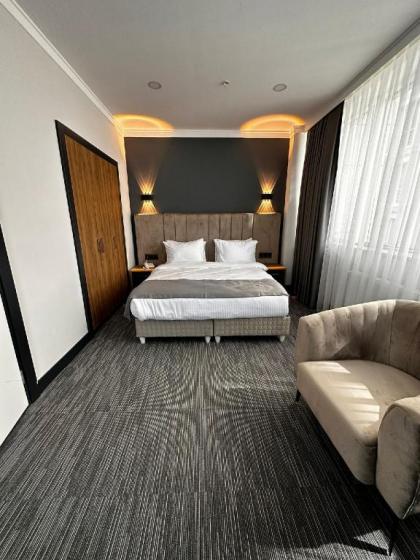 VPLUS HOTEL - image 9
