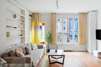 Charming Bright Modern Design 1bd Home #282 - image 1