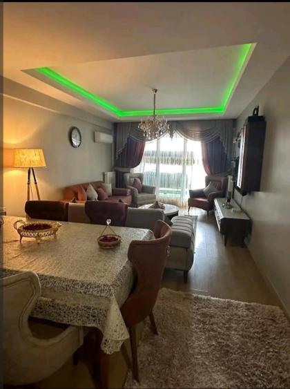شقة مميزة مطلة على البحر - image 1
