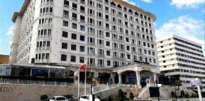 Falcon Palas Suites - image 10