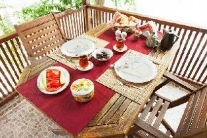 Orhan Kutbay'in Evi Turyolu Cafe Pansiyon - image 4