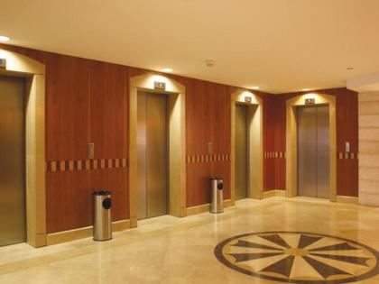 Grand Court Hotel - image 8