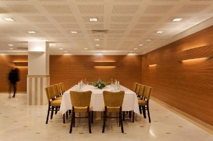 Prima Kings Hotel - image 16