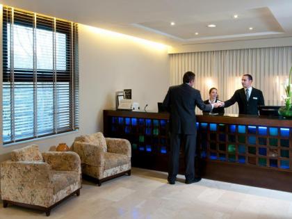 Prima Royale Hotel - image 20