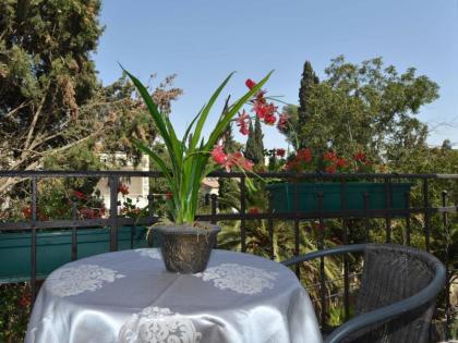The Colony Hotel - image 13