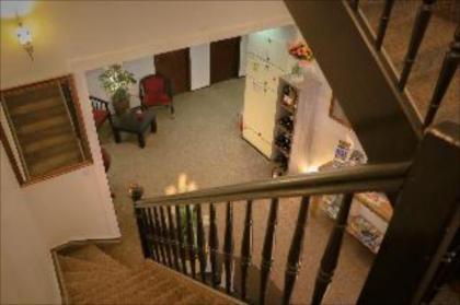 The Colony Hotel - image 16