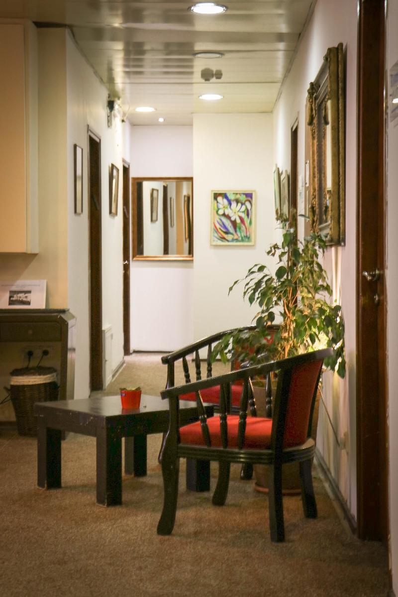 The Colony Hotel - image 3