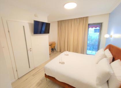 La Perle Hotel - image 11