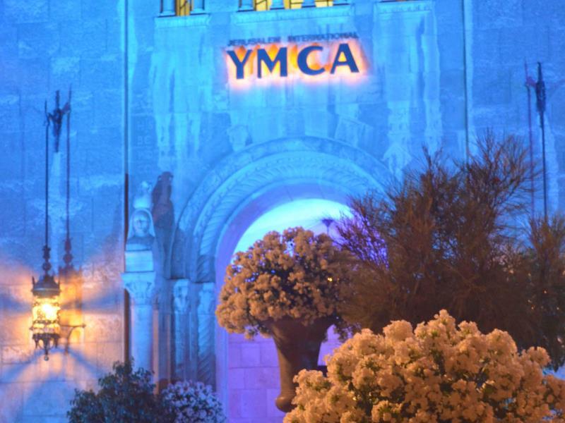 Ymca Three Arches Hotel - image 4