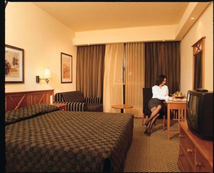 Olive Tree Hotel - image 9