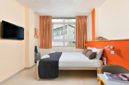 Abraham Hostel Jerusalem - image 3