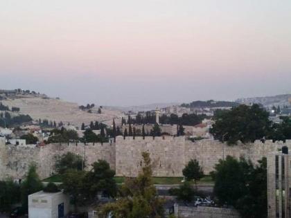 Holy Land Hotel - image 15