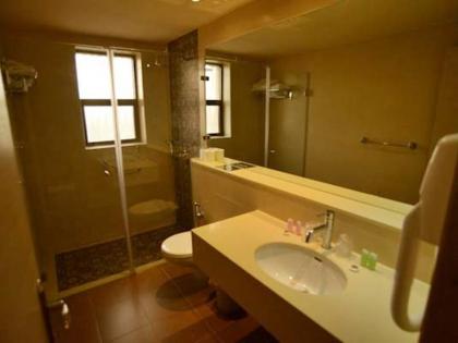 Holy Land Hotel - image 16