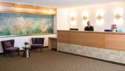 Seven Arches Hotel - image 3