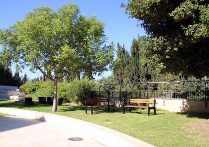 HI Rabin - Jerusalem Hostel - image 23