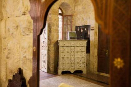 Jerusalem Hotel - image 15