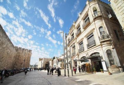 New Imperial Hotel - image 11