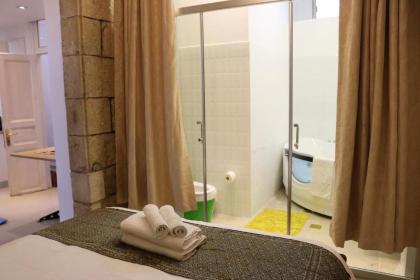 Jerusalem Garden Home - image 3