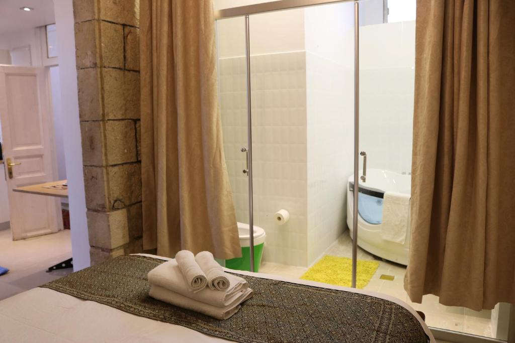 Jerusalem Garden Home - image 3