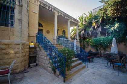 Jerusalem Garden Home - image 8