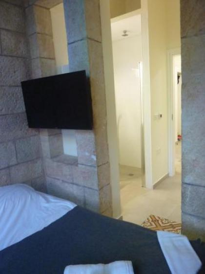 Allenby2 B&B - image 15