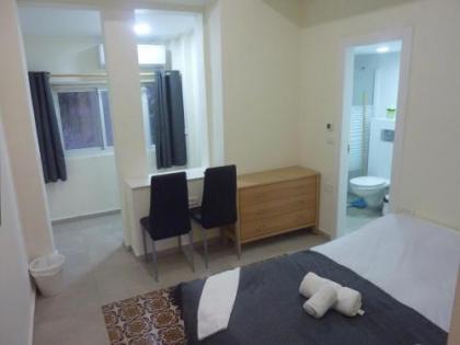 Allenby2 B&B - image 4