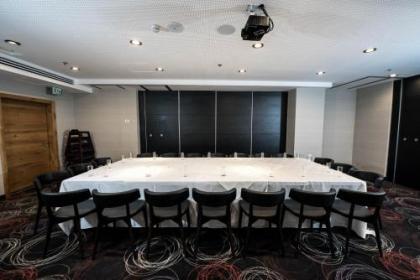 Eyal Hotel by Smart Hotels - image 11