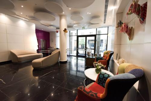 Eyal Hotel by Smart Hotels - image 4