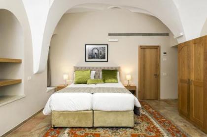 The Sephardic House Hotel in The Jewish Quarter - image 20