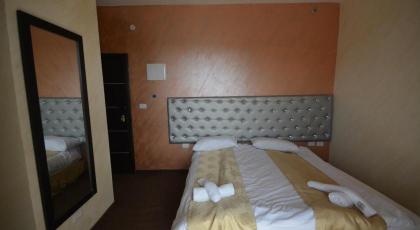 New Metropole Hotel - image 18