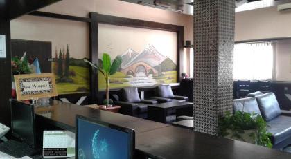 New Metropole Hotel - image 4