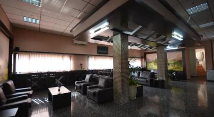 New Metropole Hotel - image 6